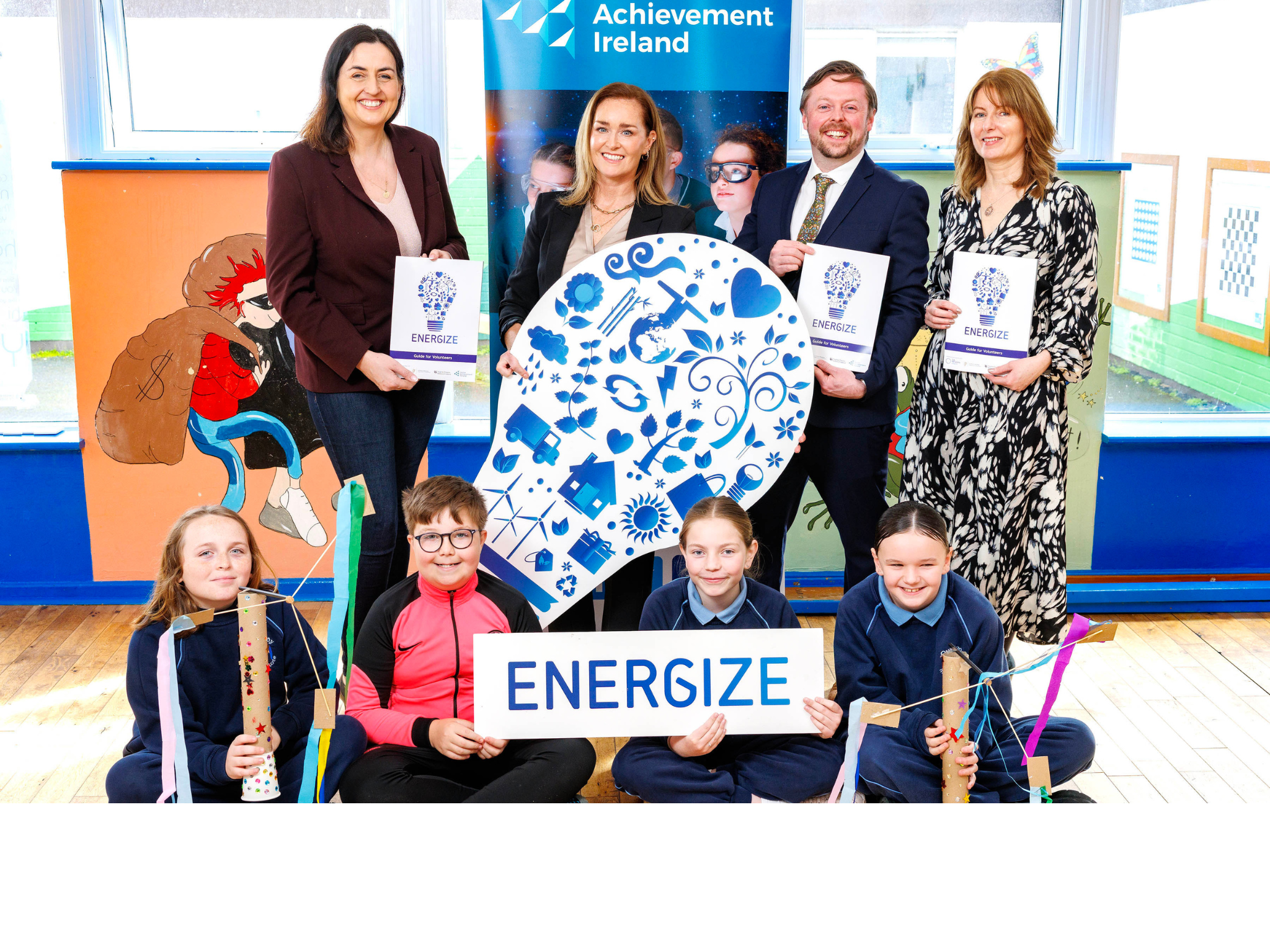  Anne Moore, Gas Networks Ireland, Ann Butler, Junior Achievement Ireland, Brendan Owens, Research Ireland and Kathleen Murtagh, Department of Education and Youth pictured with Charlie, Frankie, Ellie and Lily Students from Our Lady Immaculate SNS in Darndale, Dublin who helped launch Junior Achievement Ireland's Energize programme, which aims to broaden students’ understanding of science, environmental responsibility, and the diverse paths open to them in the future world of work. Thanks to funding from the Research Ireland Discover Programme, supported by the Department of Education and Youth and Gas Networks Ireland, JAI is running the Energize programme in primary schools around Ireland. Pic: Marc O'Sullivan